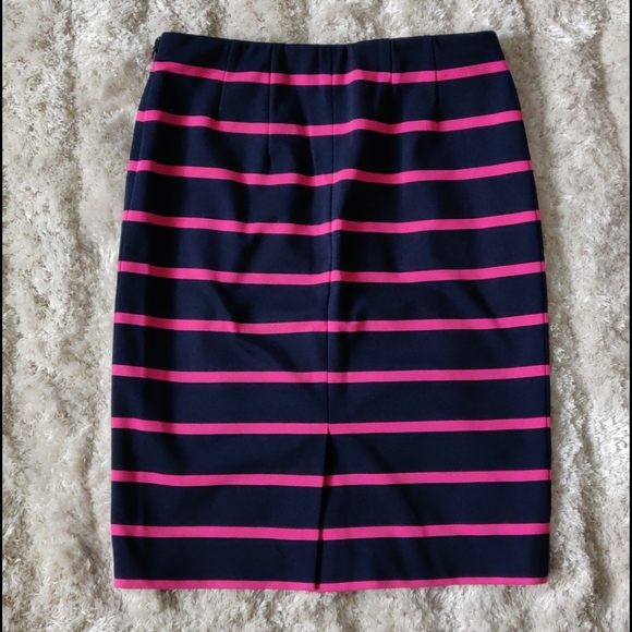 EUC Striped pencil skirt - Picture 2 of 3